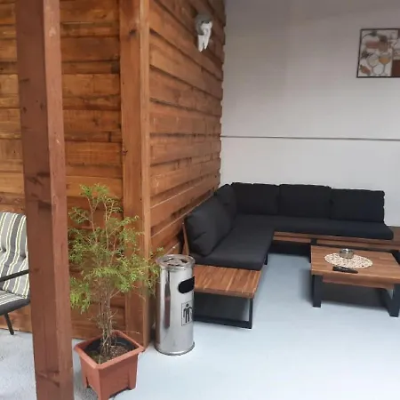 Mokka Apartman Готель *