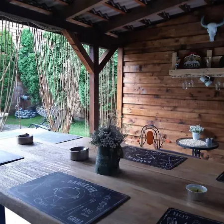 Mokka Apartman Еґер