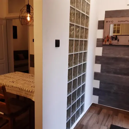 Отель Mokka Apartman *