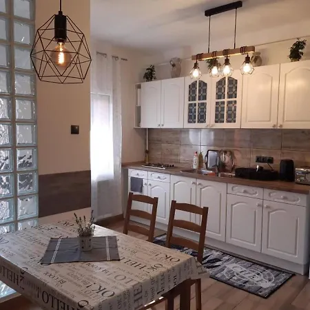 Mokka Apartman Эгер