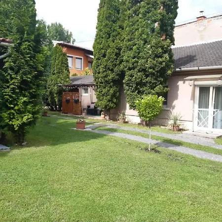 Mokka Apartman Apartment