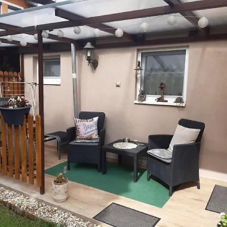 Mokka Apartman Отель Эгер