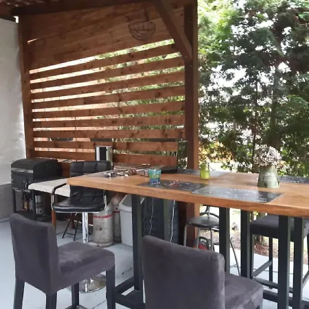 Отель Mokka Apartman *