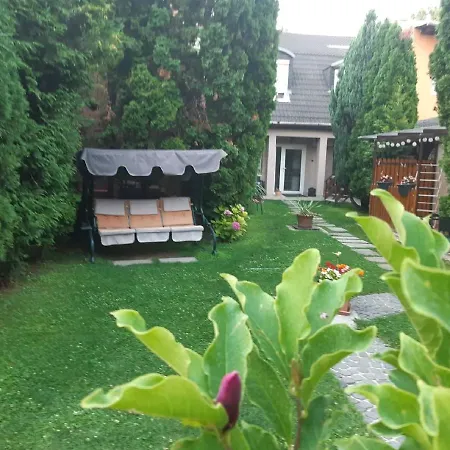 Mokka Apartman Эгер