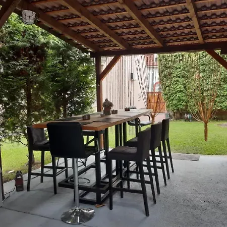 Отель Mokka Apartman