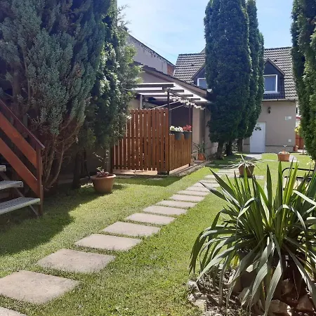 Hotel Mokka Apartman *