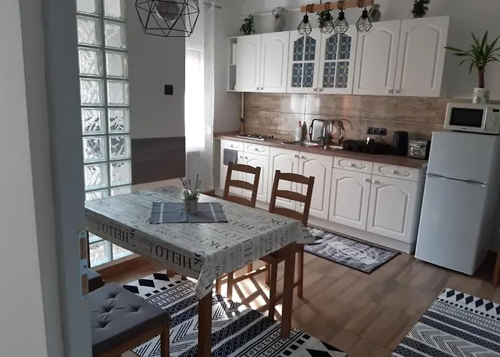 Mokka Apartman Hotel *