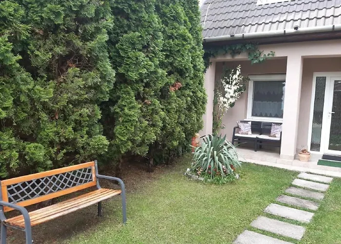 Mokka Apartman Hotel *