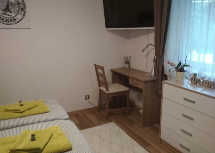 Mokka Apartman * エゲル