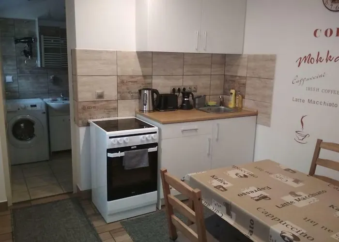 Mokka Apartman * エゲル